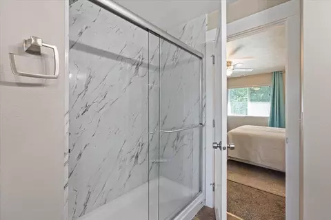 Bath - 4222 E 23rd Ave, Spokane, WA 99223 photo 3 of 4