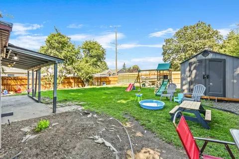 1703 E Broad Ave, Spokane, WA 99207 photo 18