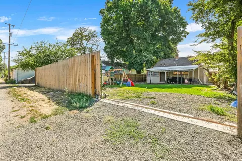 1703 E Broad Ave, Spokane, WA 99207 photo 20