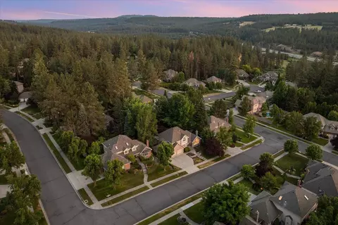 910 E Donegal Ave, Spokane, WA 99223 photo 49