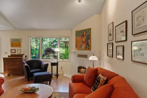 Living - 2102 E 30th Ave #2102, Spokane, WA 99203 photo 1 of 3