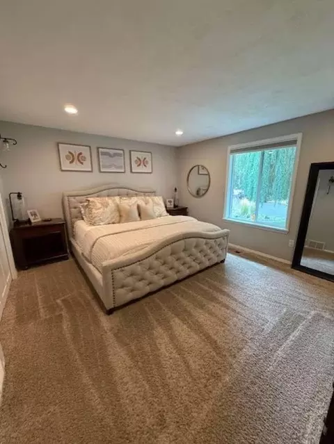 Bedroom - 2015 E 56th St, Spokane, WA 99223 photo 1 of 5