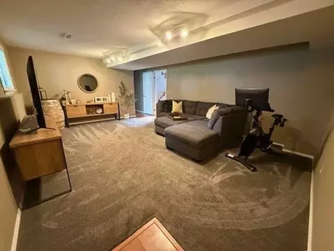 Living - 2015 E 56th St, Spokane, WA 99223 photo 4 of 4