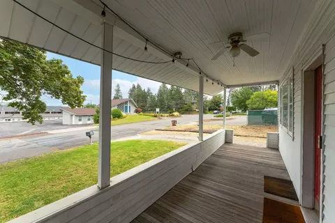 2818 E 33rd Ave, Spokane, WA 99223 photo 6