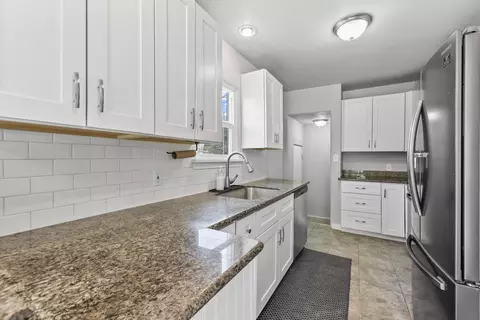 Kitchen - 1703 E Providence Ave, Spokane, WA 99207 photo 1 of 3