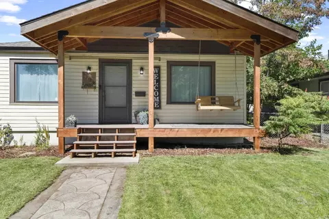 Exterior - 1703 E Providence Ave, Spokane, WA 99207 photo 3 of 16