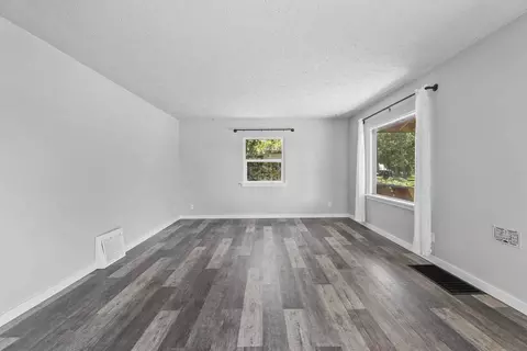 Living - 1703 E Providence Ave, Spokane, WA 99207 photo 2 of 6