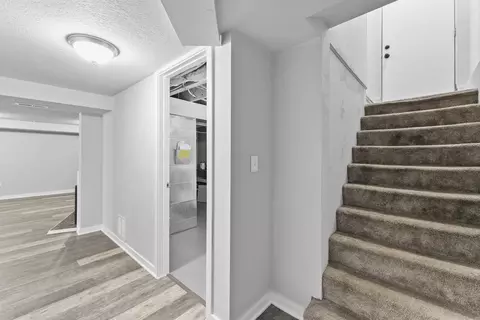 Entry Way - 1703 E Providence Ave, Spokane, WA 99207 photo 3 of 3