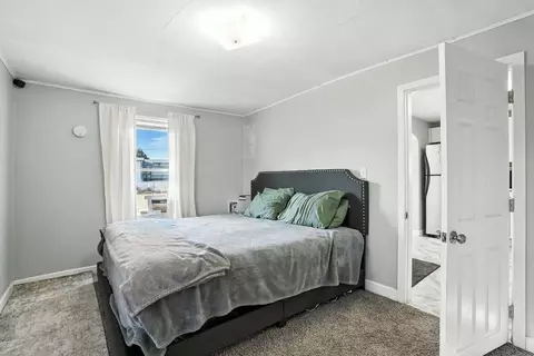 Bedroom - 2113 E Marshall Ave, Spokane, WA 99207 photo 1 of 4