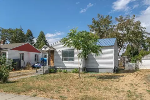 1733 N Smith St, Spokane, WA 99207