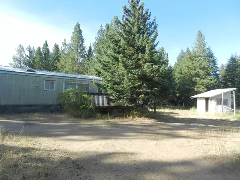 8905 E Bridges Rd, Elk, WA 99009
