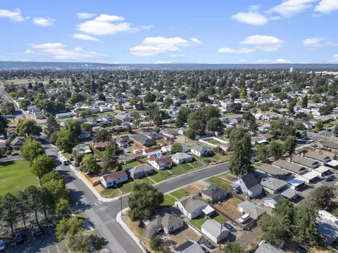 1518 E Sanson Ave, Spokane, WA 99207 photo 31