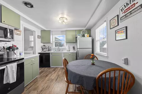 1518 E Sanson Ave, Spokane, WA 99207 photo 9