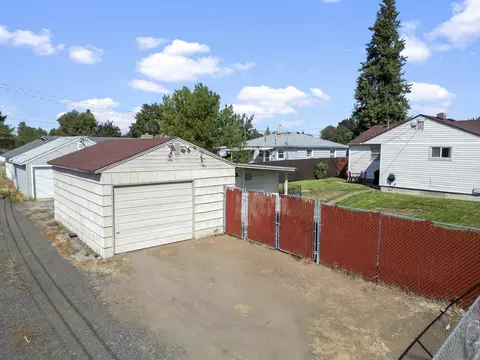 1518 E Sanson Ave, Spokane, WA 99207 photo 25