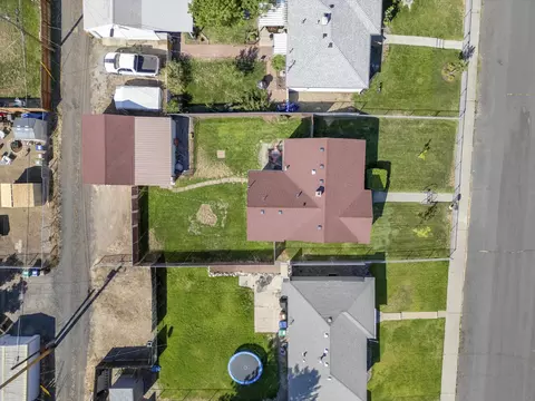 1518 E Sanson Ave, Spokane, WA 99207 photo 24