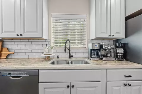 Kitchen - 2018 E 5th Ave, Spokane, WA 99202 photo 2 of 3