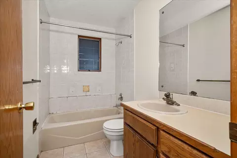 Bath - 11910 E 33rd Ave, Spokane, WA 99206 photo 5 of 5