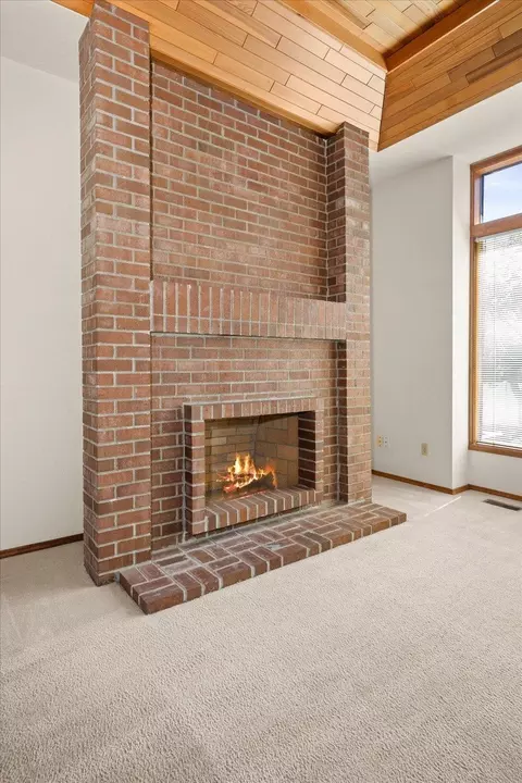 Living - 11910 E 33rd Ave, Spokane, WA 99206 photo 7 of 12