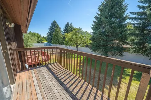 Exterior - 11910 E 33rd Ave, Spokane, WA 99206 photo 4 of 13