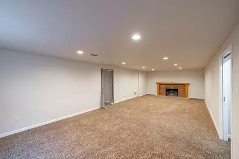 310 E Walton Ave, Spokane, WA 99207 photo 11