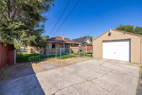 310 E Walton Ave, Spokane, WA 99207 photo 21