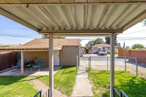 310 E Walton Ave, Spokane, WA 99207 photo 18