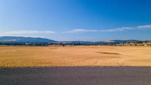 12404 S Jackson Rd, Mica, WA 99023