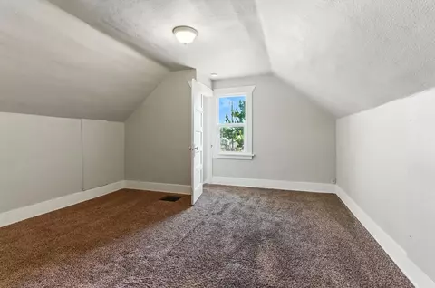 Bedroom - 2934 E Joseph St, Spokane, WA 99207 photo 4 of 6