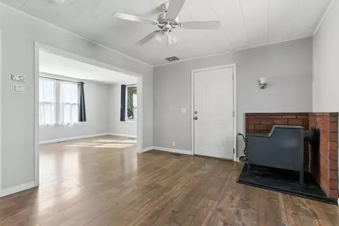 Living - 2934 E Joseph St, Spokane, WA 99207 photo 1 of 8