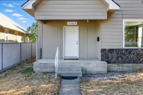 Exterior - 2934 E Joseph St, Spokane, WA 99207 photo 10 of 11