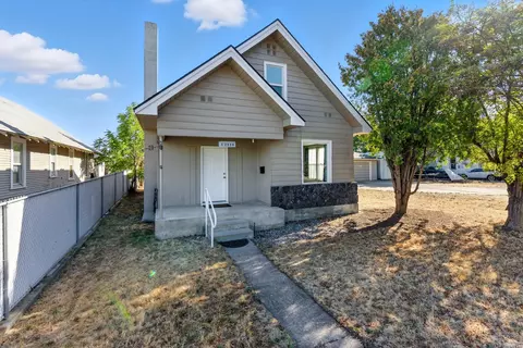 Exterior - 2934 E Joseph St, Spokane, WA 99207 photo 1 of 11