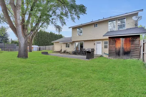Exterior - 2202 E 50th Ave, Spokane, WA 99223 photo 3 of 9