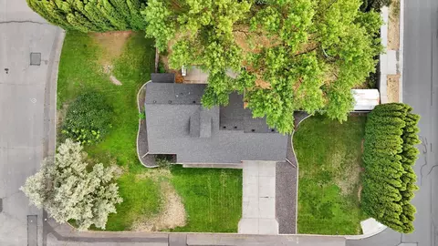 View/Area - 2202 E 50th Ave, Spokane, WA 99223 photo 2 of 10