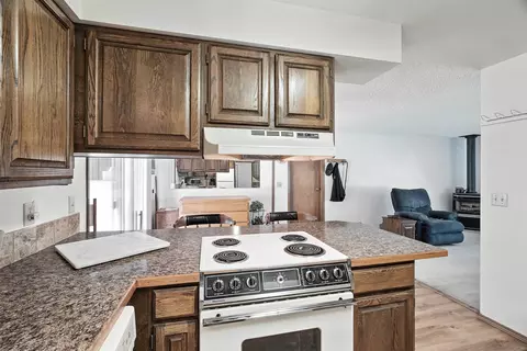 Kitchen - 13410 E 7th Ave, Spokane, WA 99216 photo 3 of 6