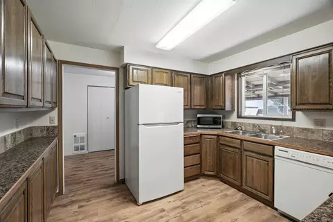 Kitchen - 13410 E 7th Ave, Spokane, WA 99216 photo 1 of 6