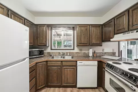 Kitchen - 13410 E 7th Ave, Spokane, WA 99216 photo 2 of 6
