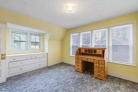 Bedroom - 1218 E 16th Ave, Spokane, WA 99203 photo 3 of 3