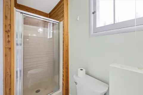 Bath - 1218 E 16th Ave, Spokane, WA 99203 photo 2 of 3