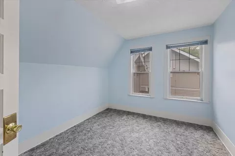 Bedroom - 1218 E 16th Ave, Spokane, WA 99203 photo 2 of 3