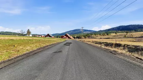 15237 E Belmont Rd, Mica, WA 99023