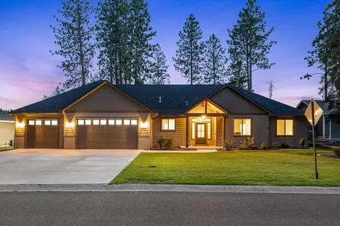 7021 W Kendick Ave, Nine Mile Falls, WA 99026