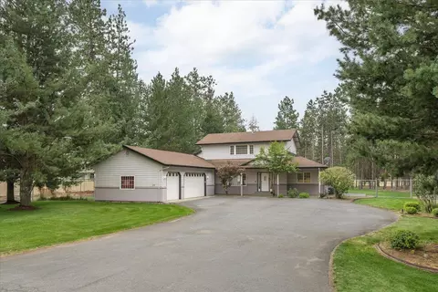 210 W Paradise Rd, Cheney, WA 99004