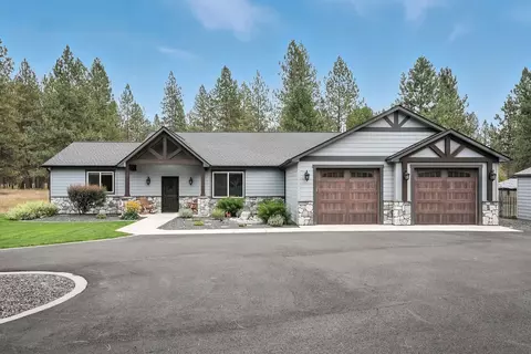 3406 Elena Ln, Chattaroy, WA 99003