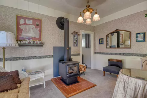 Living - 16112 Leclerc Rd - N Rd, Cusick, WA 99119 photo 4 of 4