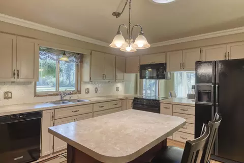 Kitchen - 16112 Leclerc Rd - N Rd, Cusick, WA 99119 photo 2 of 3