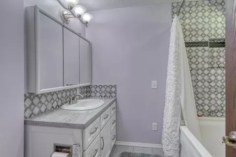 Bath - 16112 Leclerc Rd - N Rd, Cusick, WA 99119 photo 1 of 6