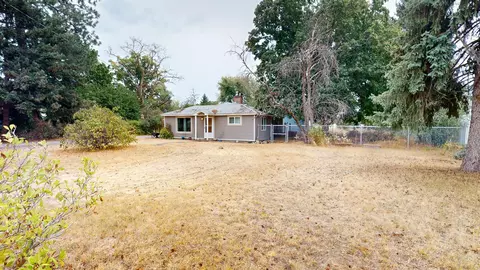 Exterior - 11722 E Valleyway Ave, Spokane Valley, WA 99206 photo 3 of 7