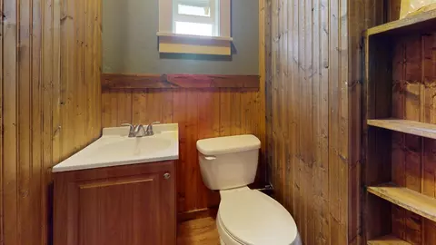 Bath - 11722 E Valleyway Ave, Spokane Valley, WA 99206 photo 2 of 2