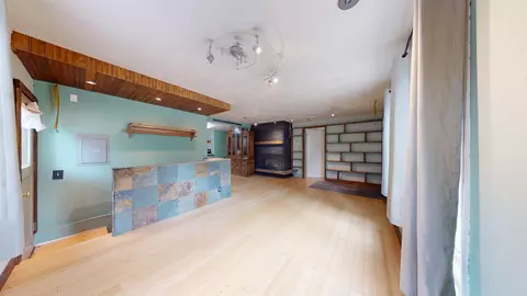 Living - 11722 E Valleyway Ave, Spokane Valley, WA 99206 photo 2 of 5