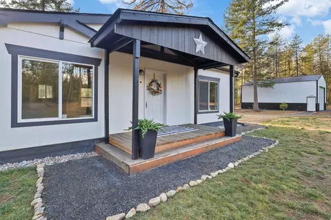 3833 Meadowlark Way, Loon Lake, WA 99006